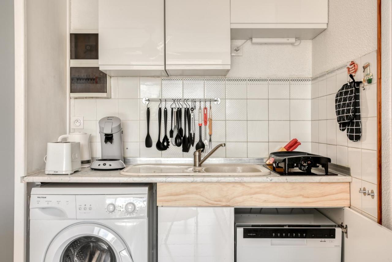 A L'Ombre Du Murier Apartment เลอบาร์กาแรส ภายนอก รูปภาพ