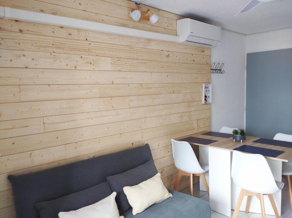 A L'Ombre Du Murier Apartment เลอบาร์กาแรส ภายนอก รูปภาพ