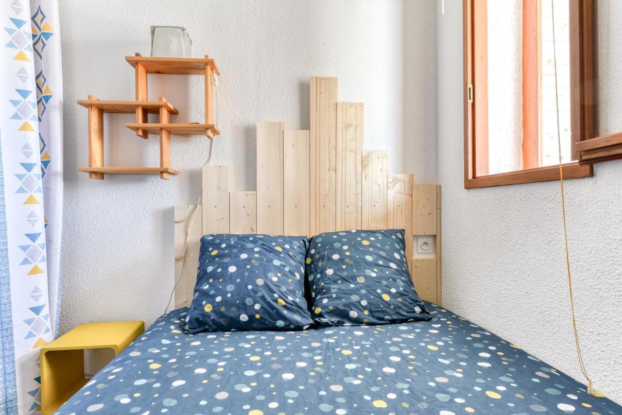 A L'Ombre Du Murier Apartment เลอบาร์กาแรส ภายนอก รูปภาพ