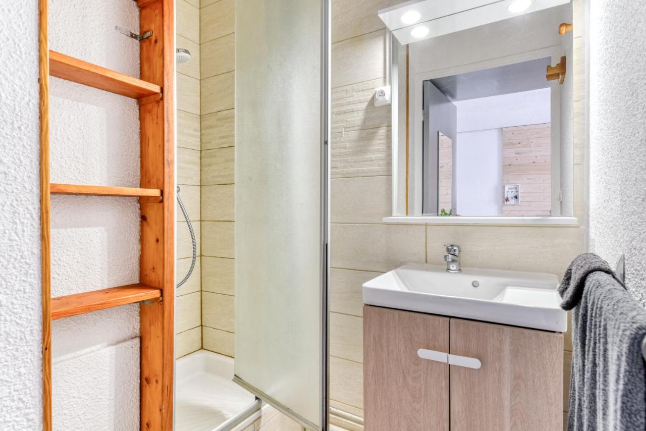A L'Ombre Du Murier Apartment เลอบาร์กาแรส ภายนอก รูปภาพ