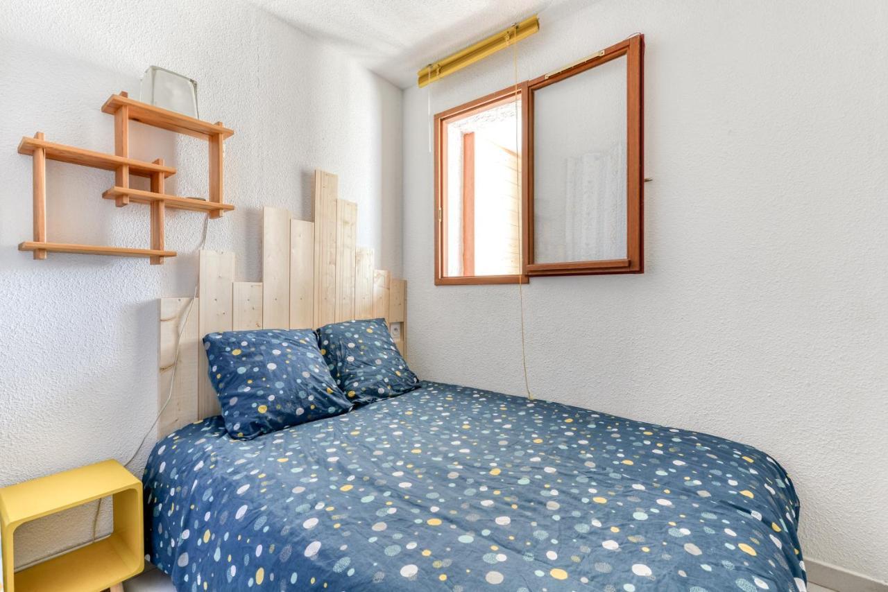 A L'Ombre Du Murier Apartment เลอบาร์กาแรส ภายนอก รูปภาพ